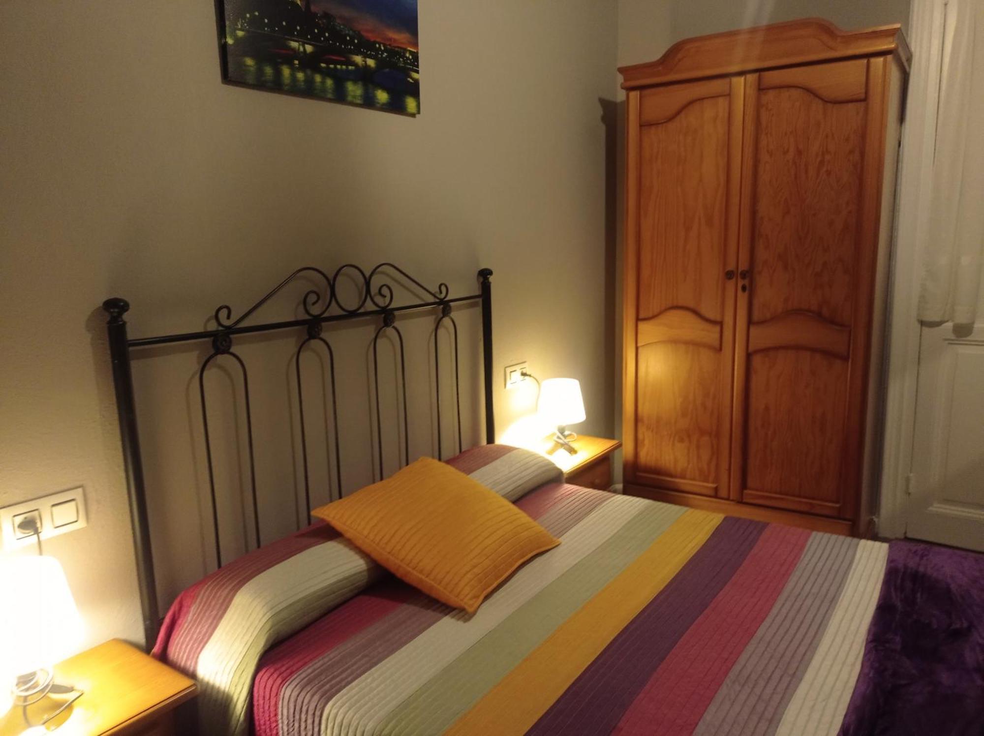 Hospedaje Don Pelayo Gijón Quarto foto