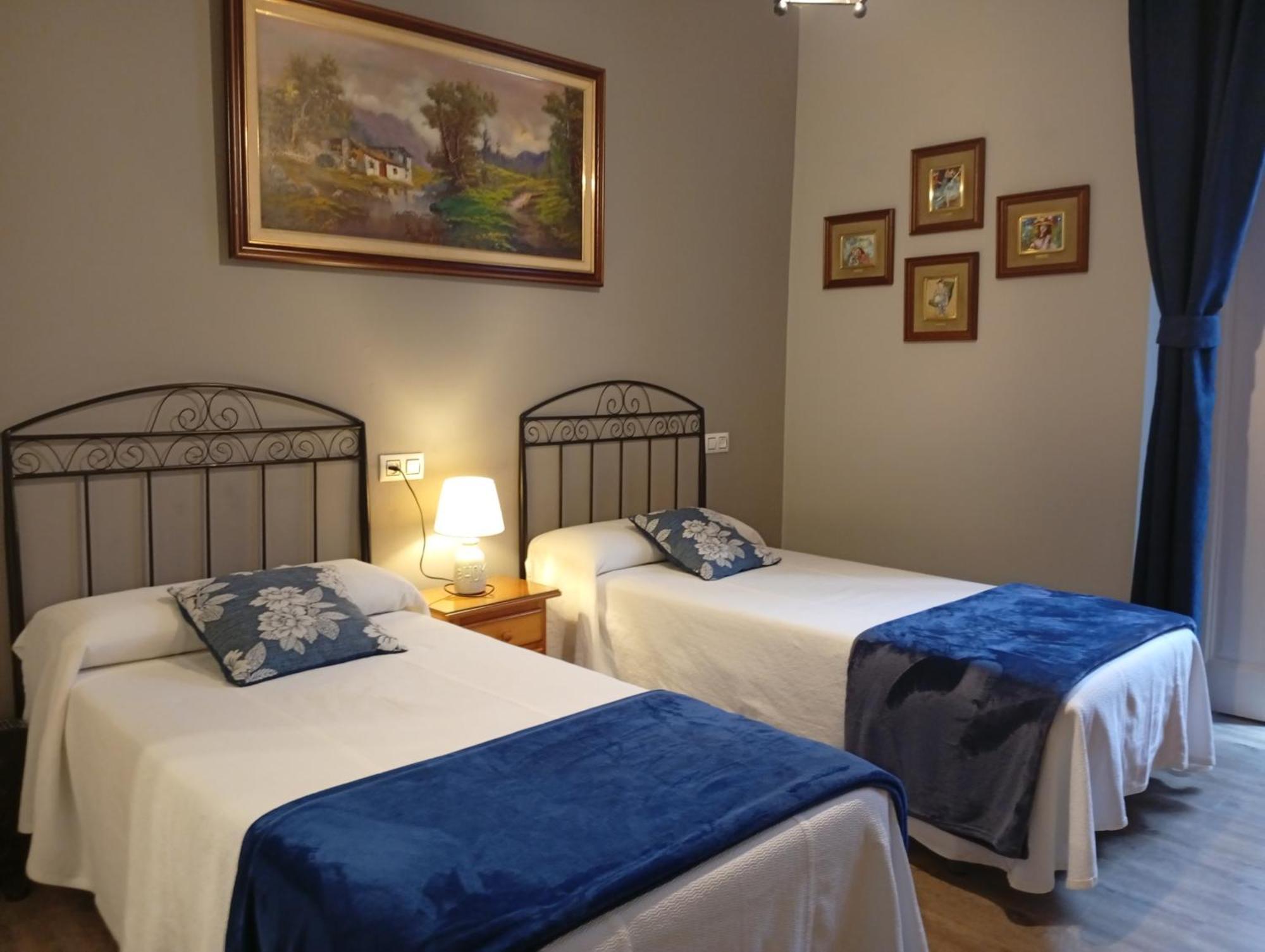 Hospedaje Don Pelayo Gijón Quarto foto
