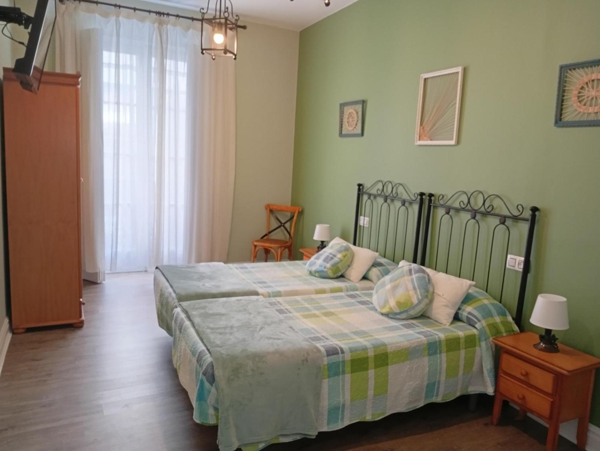 Hospedaje Don Pelayo Gijón Quarto foto