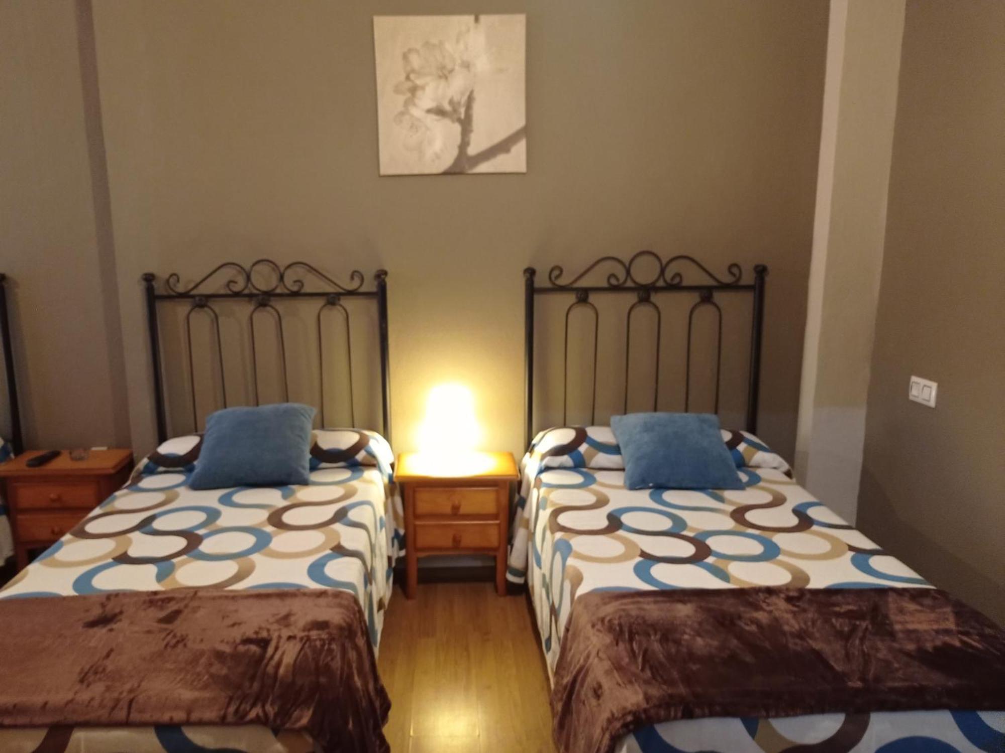 Hospedaje Don Pelayo Gijón Quarto foto