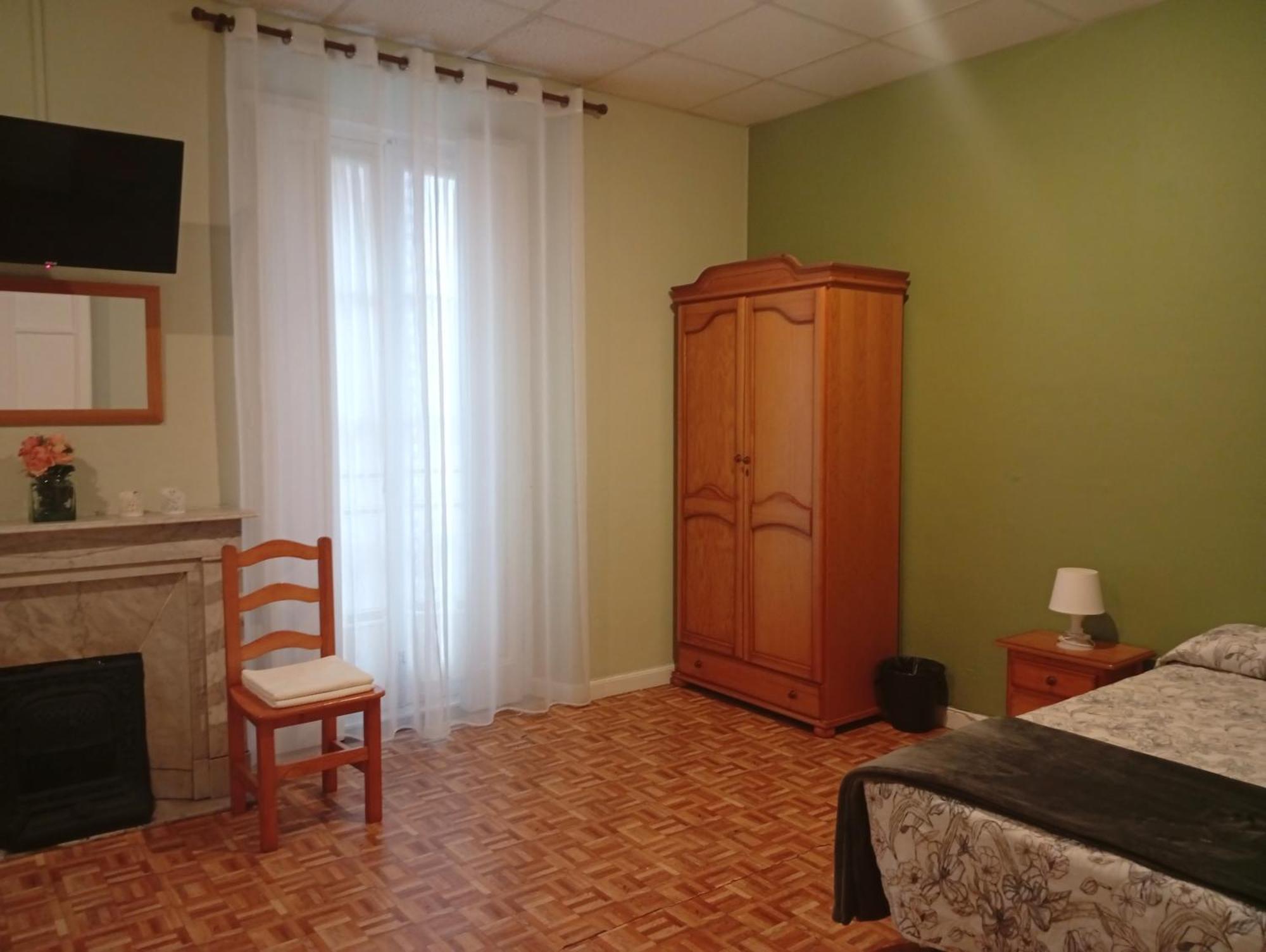 Hospedaje Don Pelayo Gijón Quarto foto